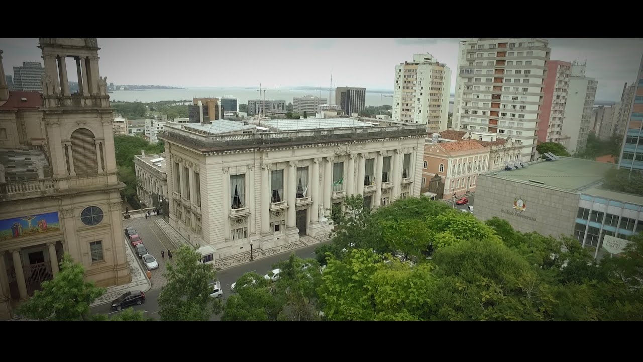 Palácio Piratini comemora 95 anos