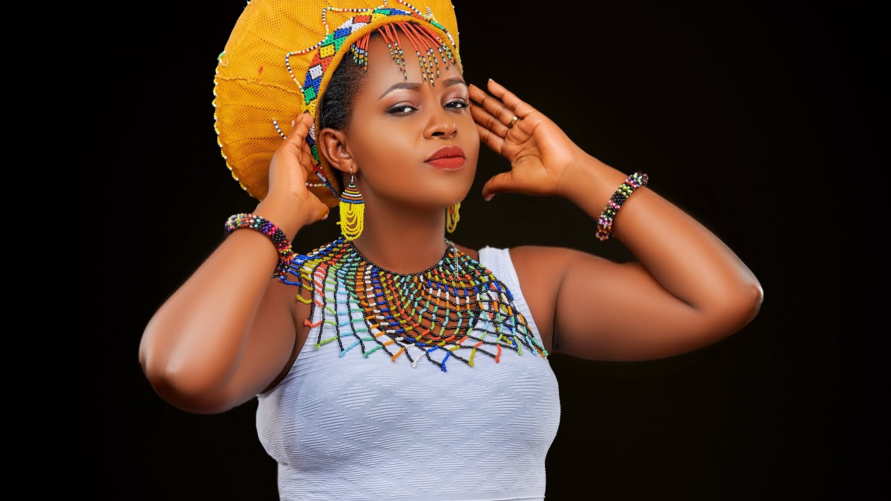 Best Emily - Turi Na Yesu (Official Video)