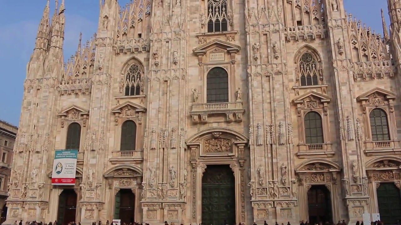 Piazza del Duomo. Milan