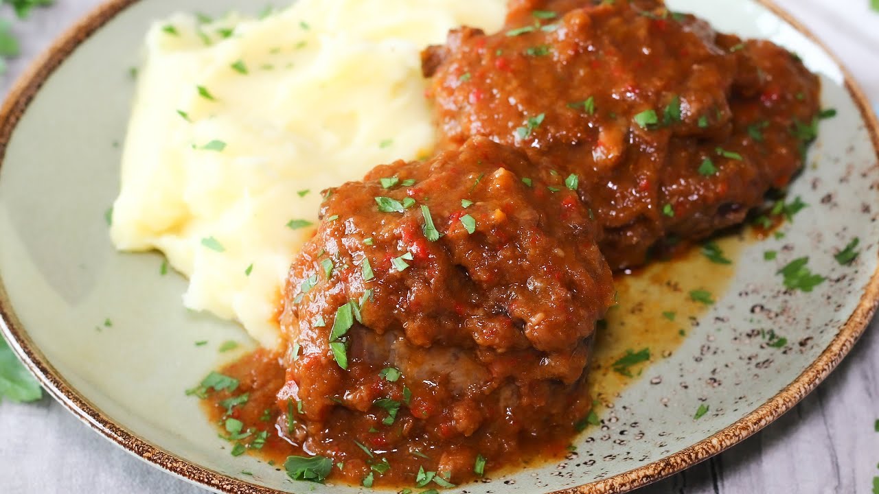 Slow Cooker Spanish Oxtail Stew