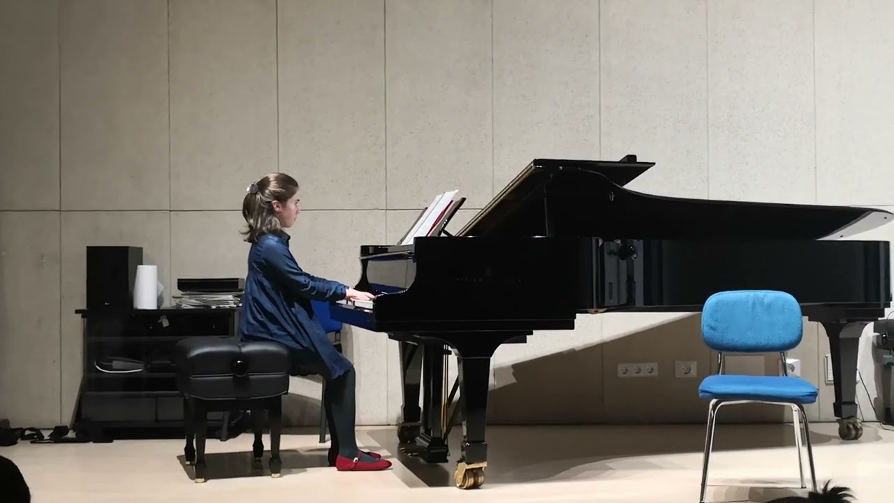 Minuet en Sol menor  (J. S. Bach) interpretado por Irene Ruiz Rodríguez