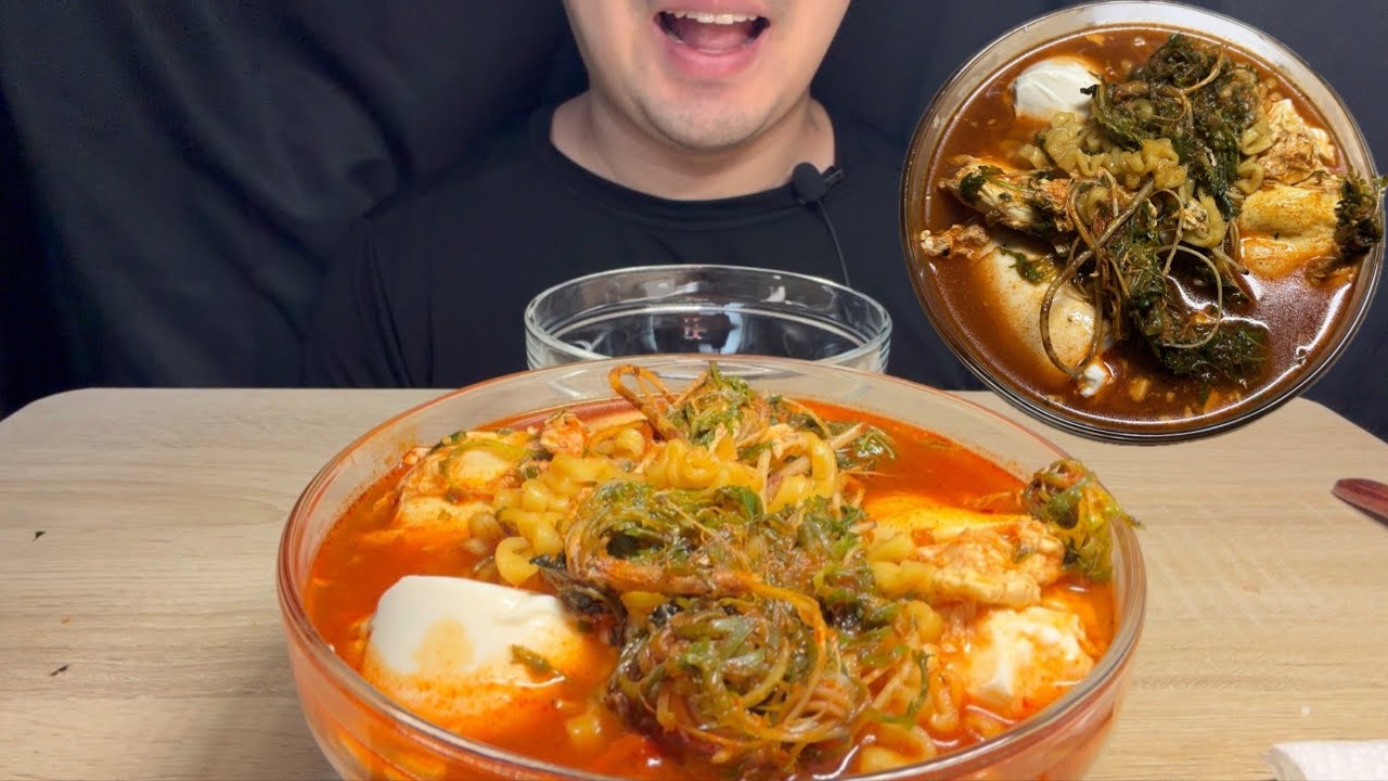 ASMR 냉이불닭볶음탕면 먹방🔥 봄향기 라면에 불닭 매운맛까지?! Spicy Buldak Noodle Mukbang eating