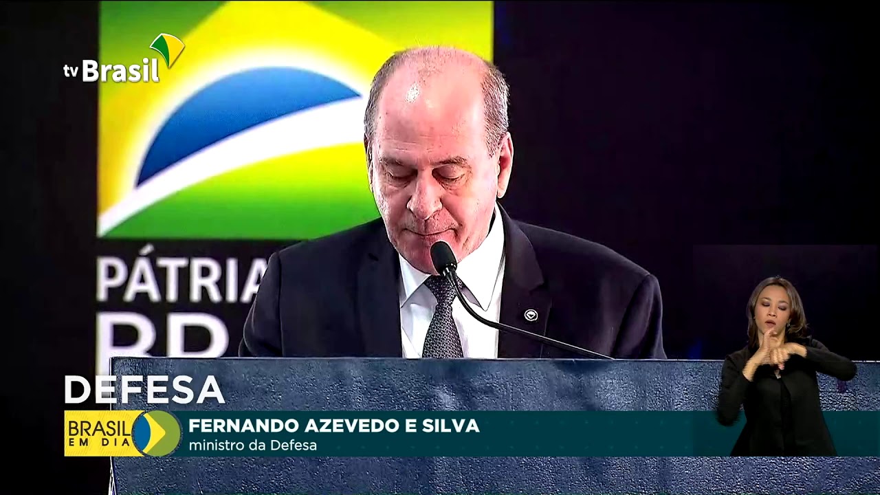Atua&ccedil;&atilde;o das For&ccedil;as Armadas &eacute; celebrada em encontro com Bolsonaro