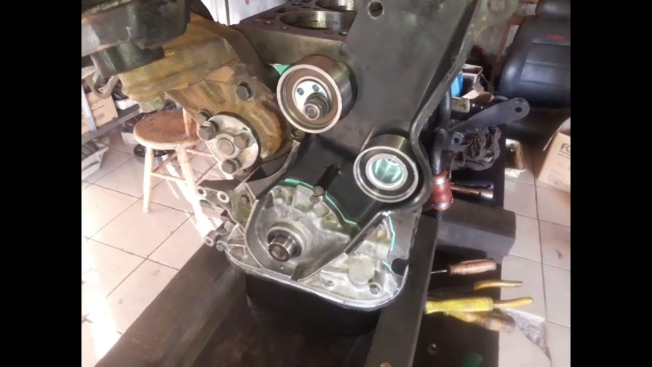 Mais uns detalhes do motor do Tempra Turbo