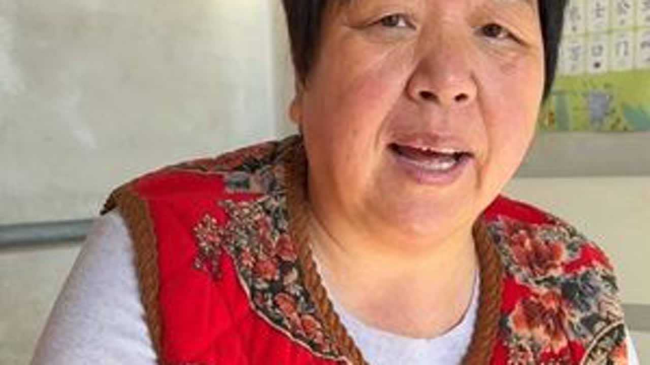 妈妈最爱吃烧鸡 好长时间没看妈妈来了，今天来了却看到这样的画面，忽然我的心凉了一半#一定要看到结尾 #搞笑#抖音商城