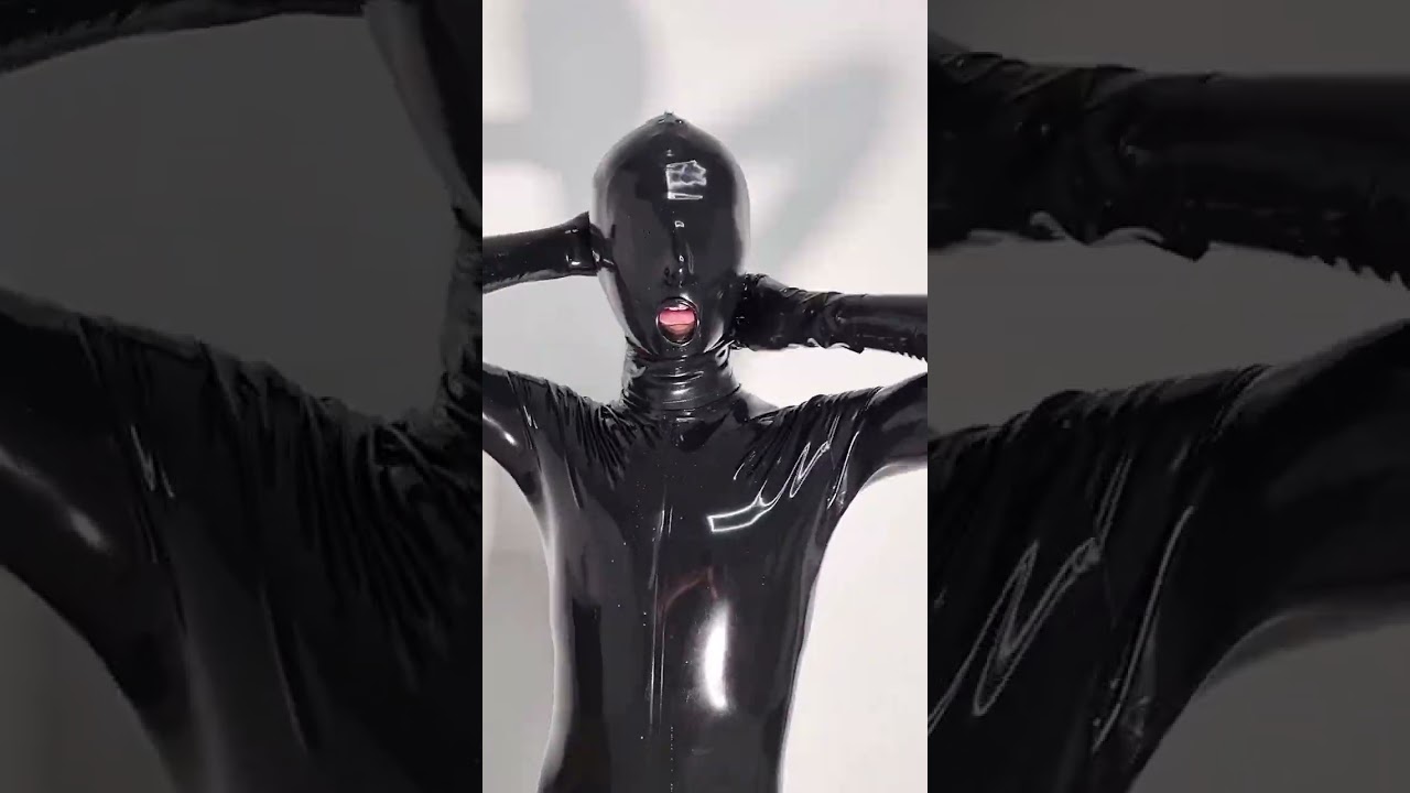 rubber boy🖤☻️ 