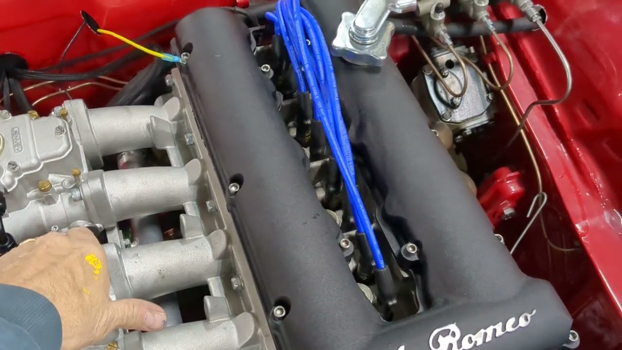 Alfa Twinspark 225 TS first start in vehicle