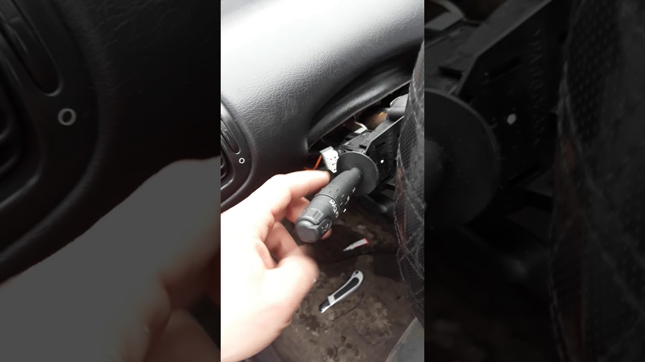 Wymiana Pająka (manetek świateł i wycieraczek) Citroen Xsara Picasso