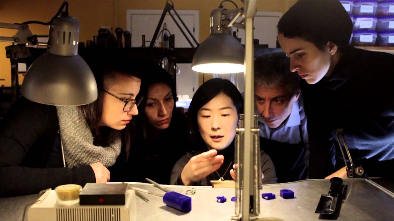Video dimostrativo della Scuola Orafa Ambrosiana di Milano