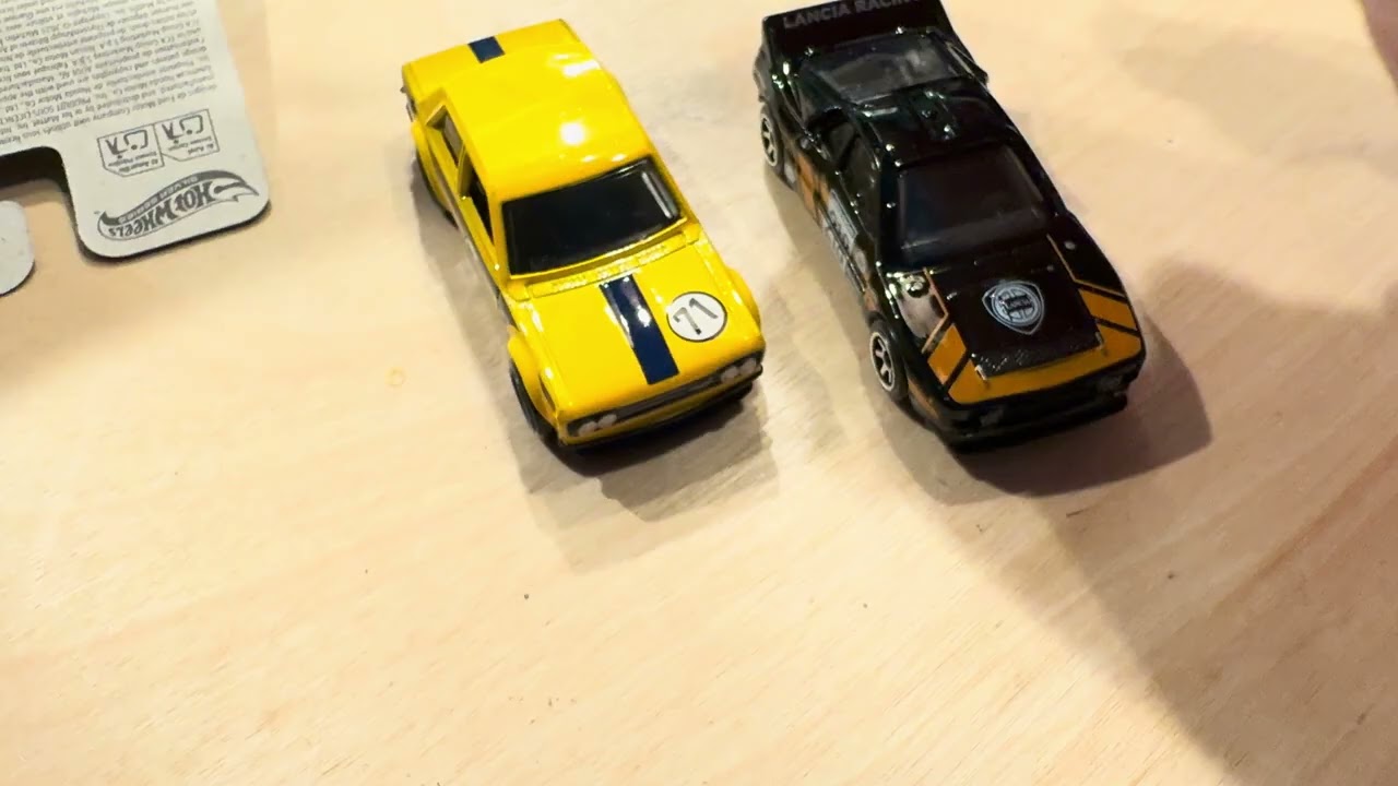 Новые машинки Hot Wheels RALLY RACERS! Находим Lancia 