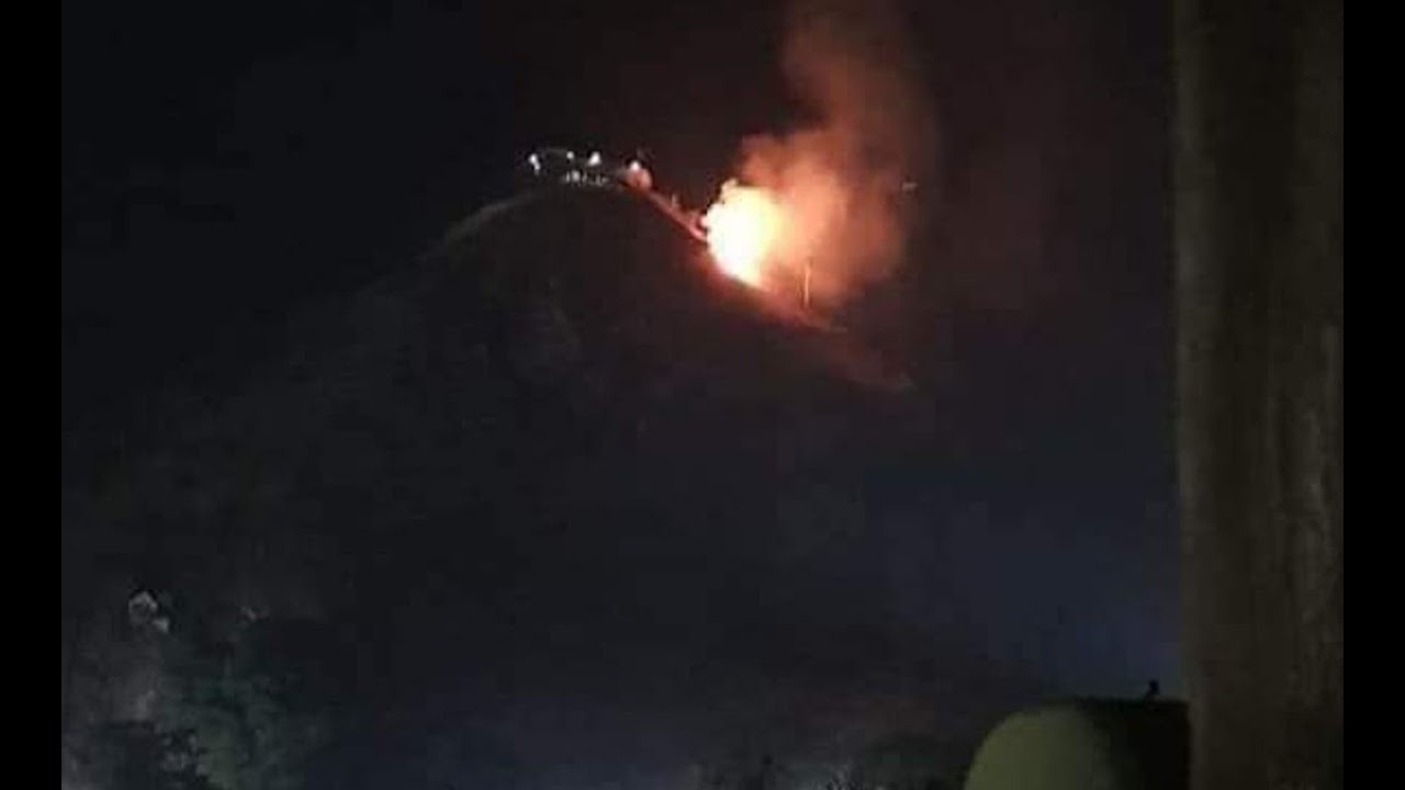 Incendio afecta a mirador del Lago de Atitlán