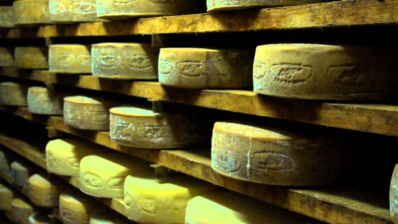 L'affinatore di formaggi e il Nostrano Valtrompia D.O.P.