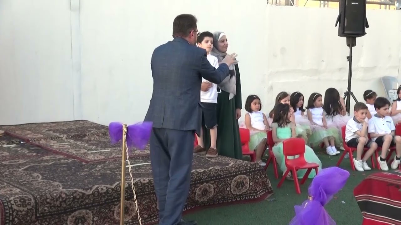 2021/2022(حفل تخريج الفوج العاشر لروضة أكاديمية الاحتراف الدولية لصفوف التمهيدي شعبة (العسل