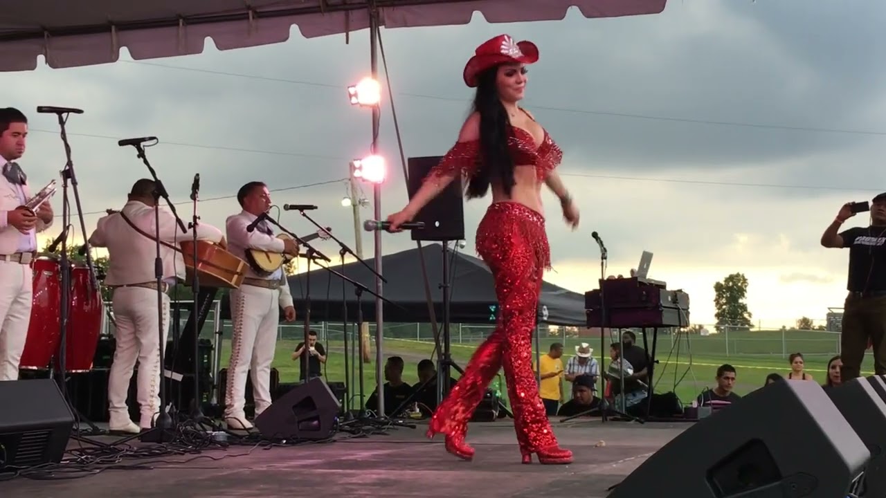 Con Maribel Guardia