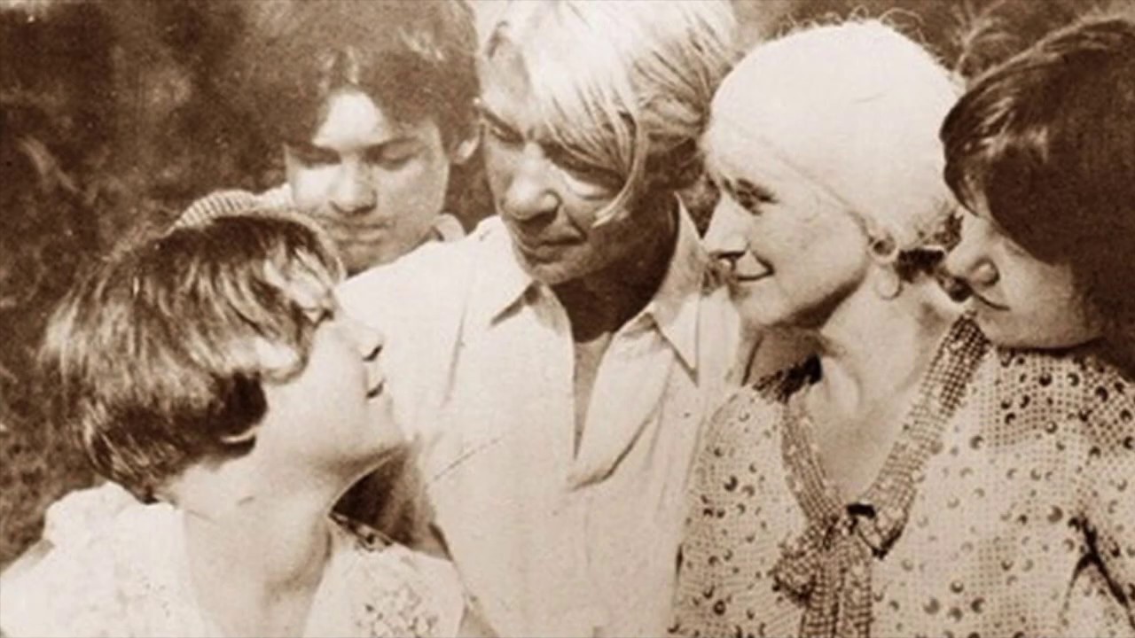 Carl Sandburg-How To Tell Corn Fairies When You See Them