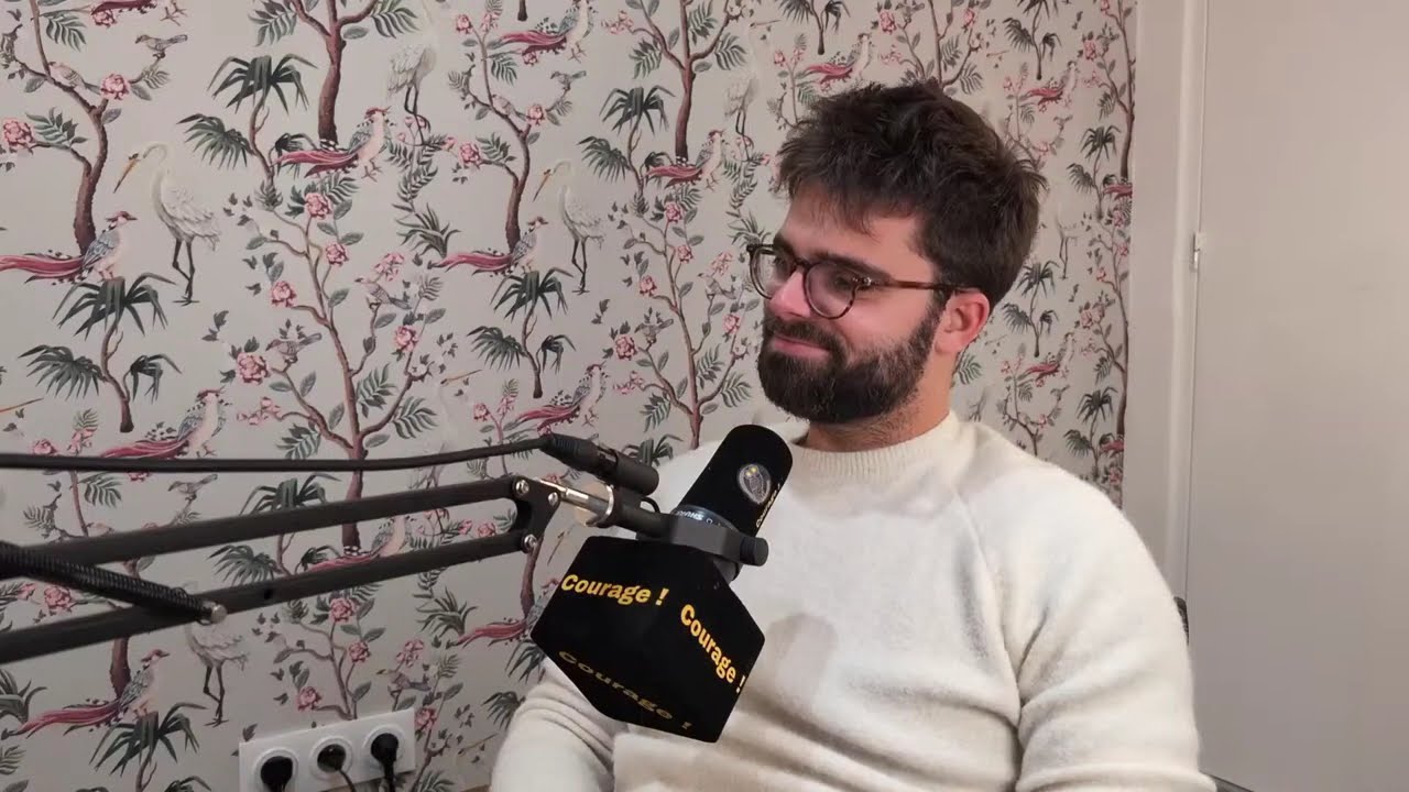 L'extr&ecirc;me-droite : imaginaires et strat&eacute;gie de communication, avec Rapha&euml;l Llorca