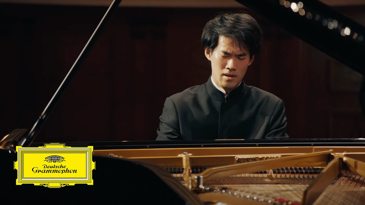 Bruce Liu - Bach: Prelude in E Minor, BWV 855 (Arr. Alexander Siloti in B Minor) (WPD Performance)