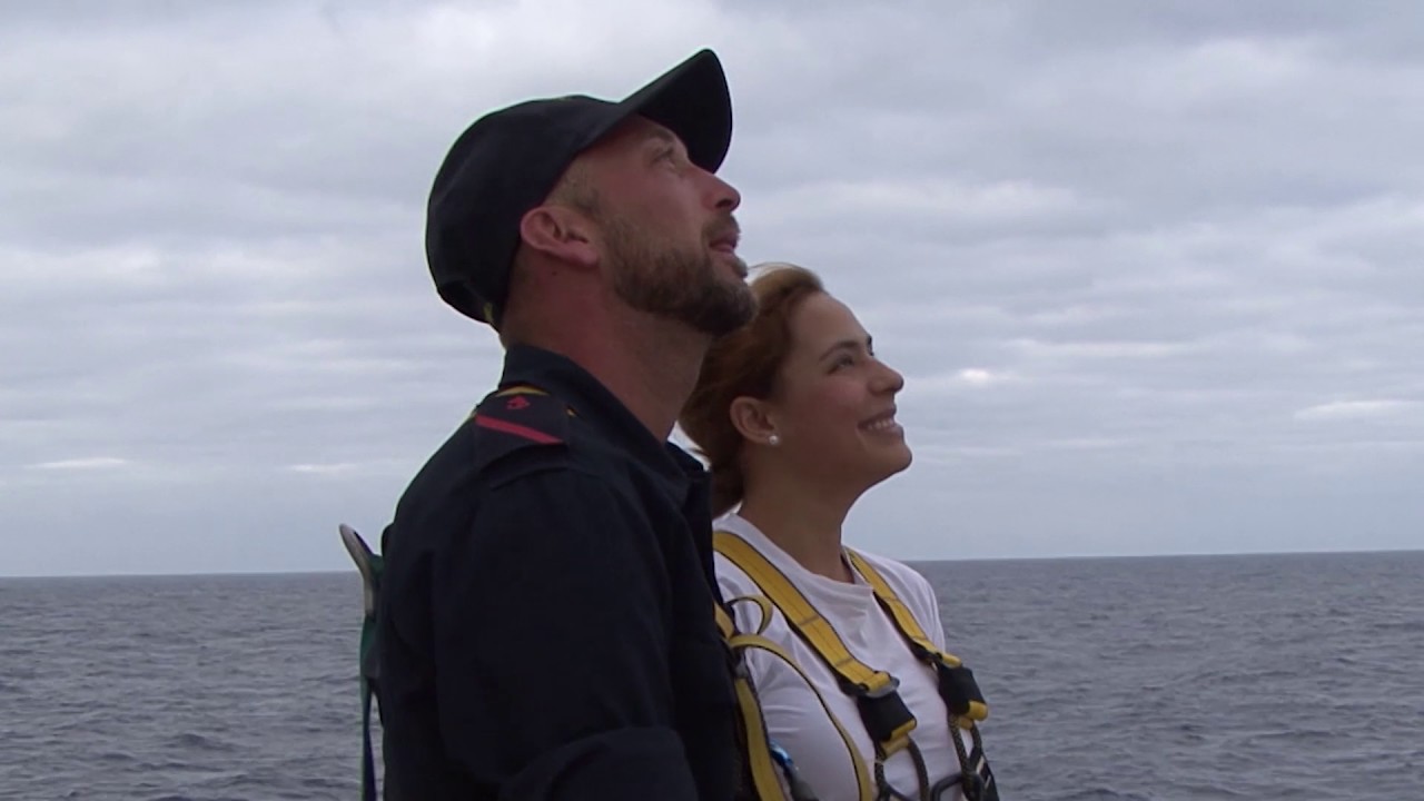 Hombres y mujeres de la Armada