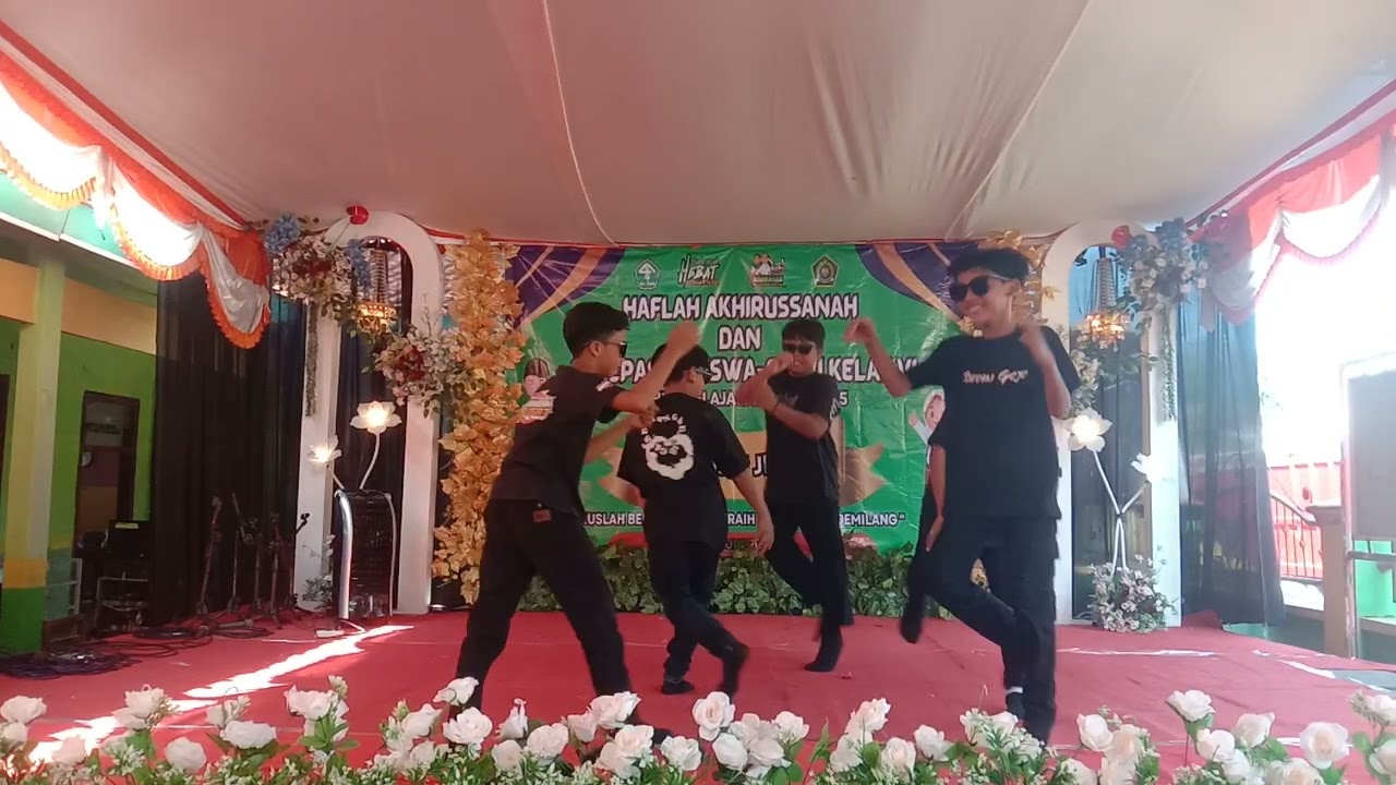 PERSEMBAHAN DARI KELAS 5 PUTRA||MI GUPPI JLADRI 2025.#madrasahibtidaiyyah #new #fyp