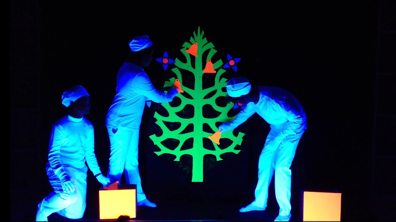 Teatro Negro. Arbolito de Navidad.