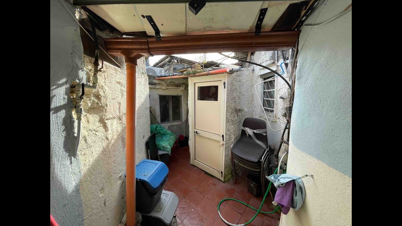 Nascere e morire in una baracca. La famiglia Parisi: 