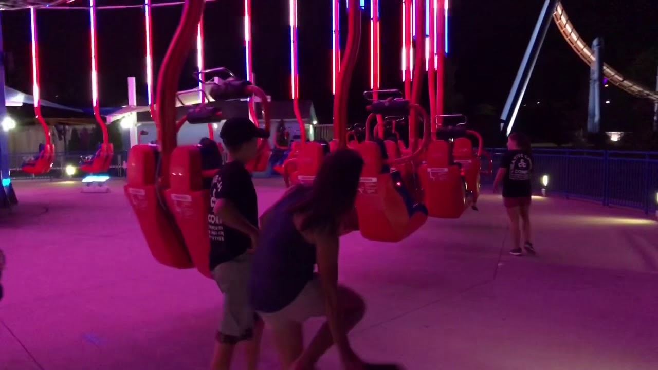 Heltons Fly High on the Steel Hawk: Worlds of Fun