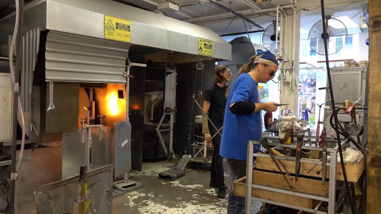 Awesome! Glass Art Making - Quebec City Canada
