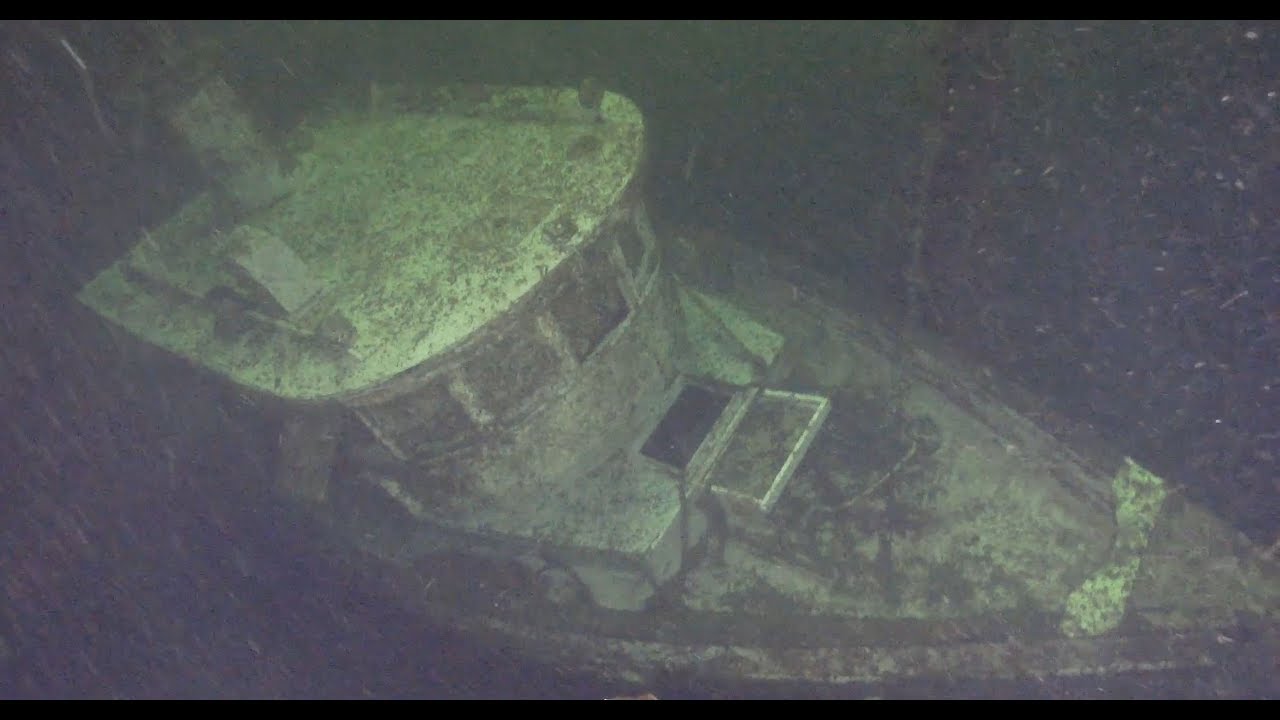 Alaska Submarine Finds Sunken Fishing Boat Vera Marie (Skip to 2:00 to cut straight to the boat)