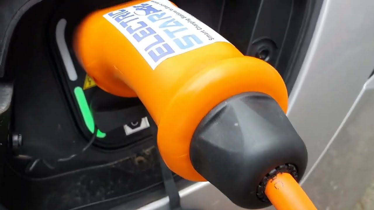 Recharge entre 2 véhicules électriques: MG-V2L pour recharger une MG