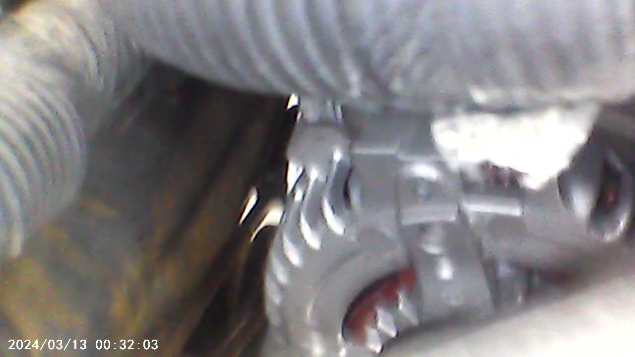 2005 cadillac srx starter..