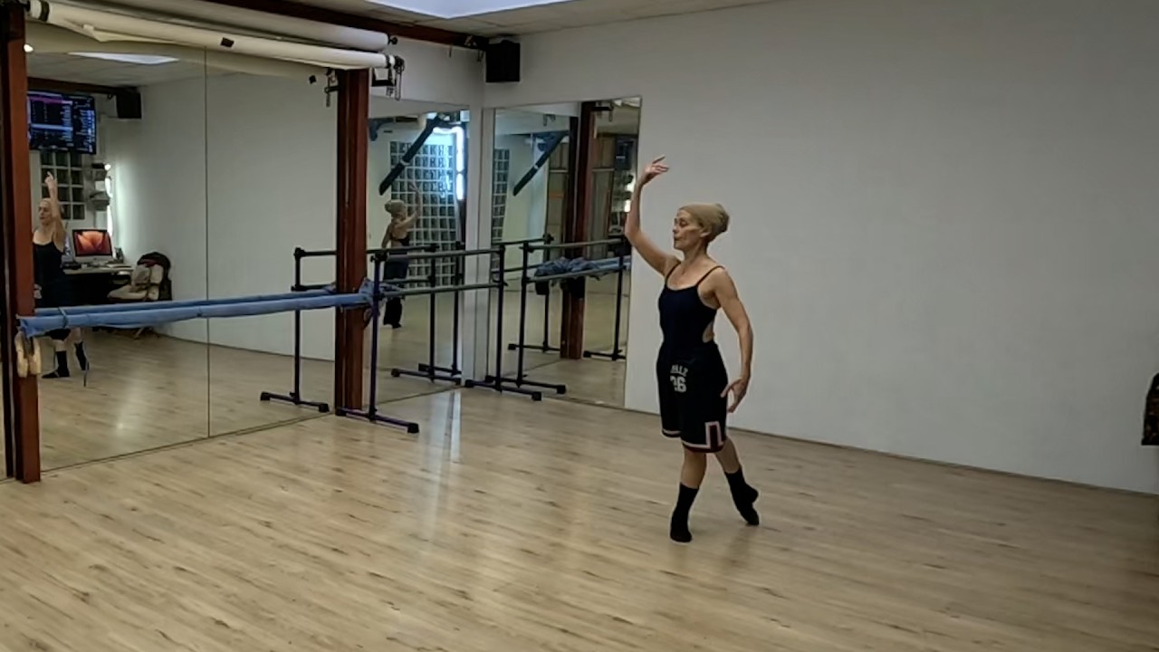 UN ESPACIO EN MI INTERIOR: Barra ballet para bailarines mayores