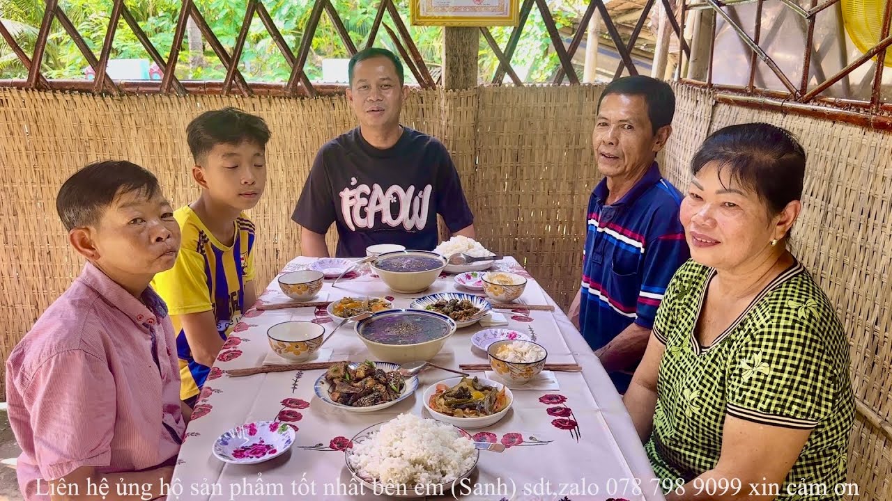 Cá Lóc Kho Tiêu Canh Khoai Mỡ Bữa Cơm Gia Đình Đơn Giản Mà Ngon /at6n
