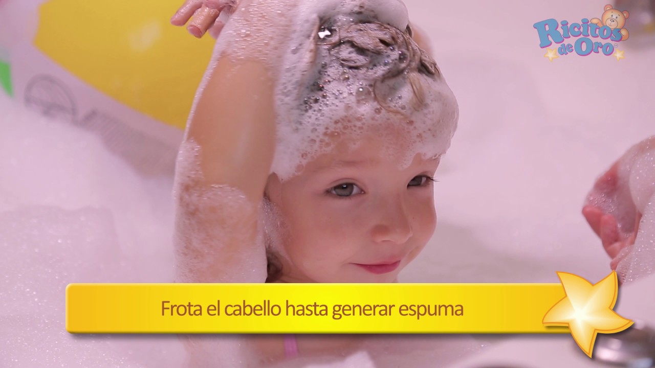 Hora del baño con Ricitos de Oro.