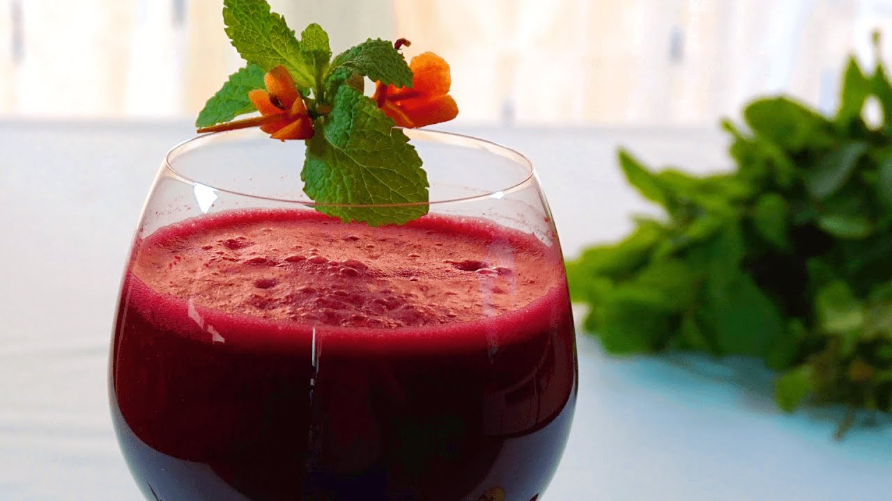 Igazi vitaminbomba 3 &ouml;sszetevőből | Alm&aacute;s-gy&ouml;mb&eacute;res c&eacute;kla turmix