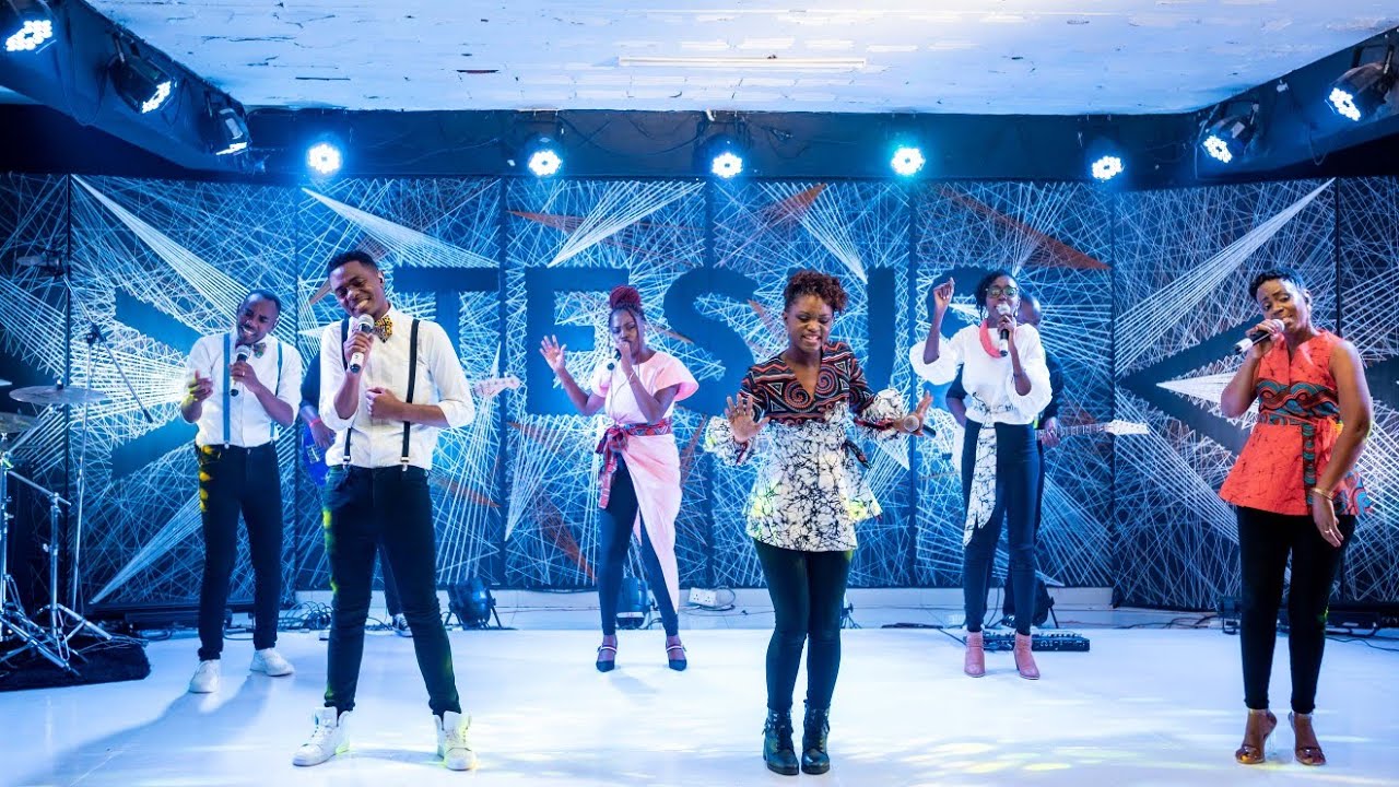 Praise him - Live at the Victory Online Concert