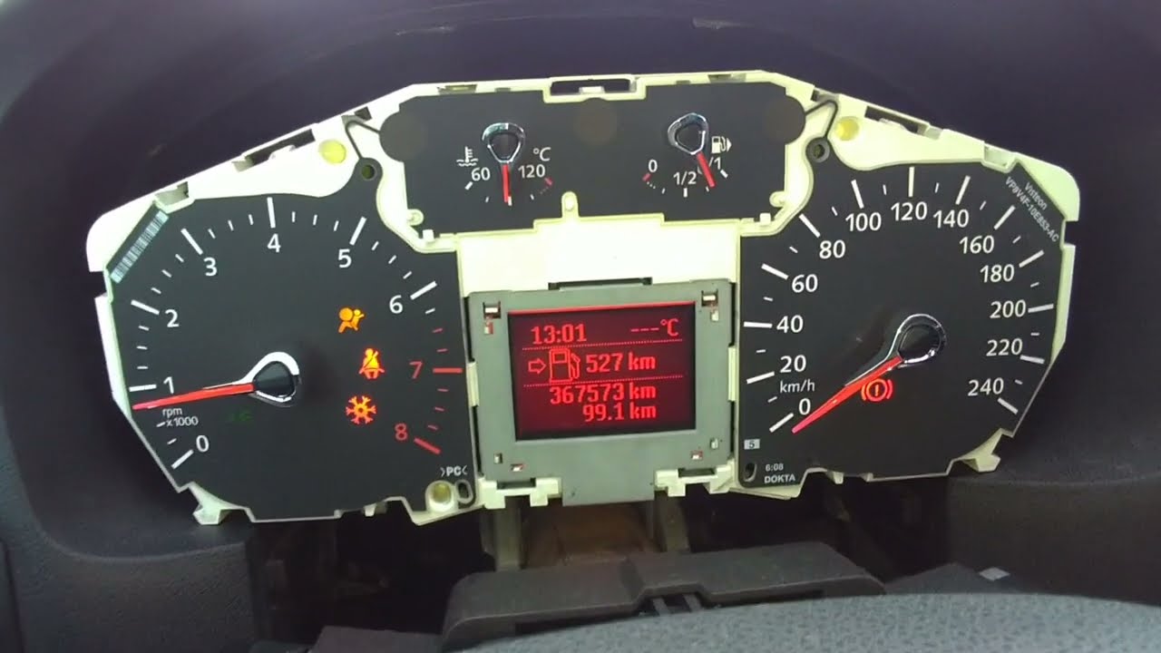 Форд фокус 2. Код ошибки приборки D900 U1900. Не работает стеклоподъемник, поворотник, кондиционер.