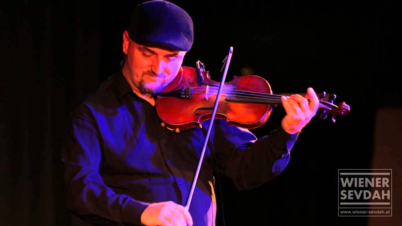 Boško Jović Trio - Sjećaš li se kad si lani - Live