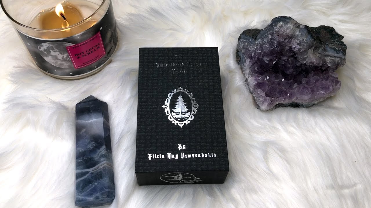 The Embroidered Forest Tarot Unboxing