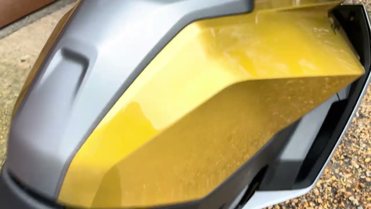 BMW F900XR TE, 2021 Full Service History 7937 miles Very High Specification www.motorcyclecentre.com
