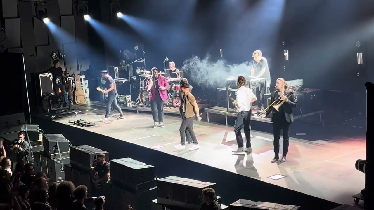 Parov Stelar Live Show / Oct 17th 2025 / Forum Karlin, Prague