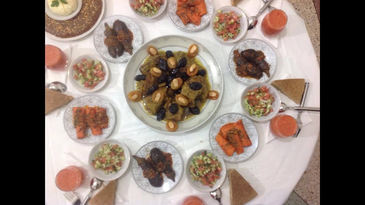 مائدة مغربية تقليدية  للضيوف لرمضان او الايام العادية من المطبخ المغربي مع ربيعة