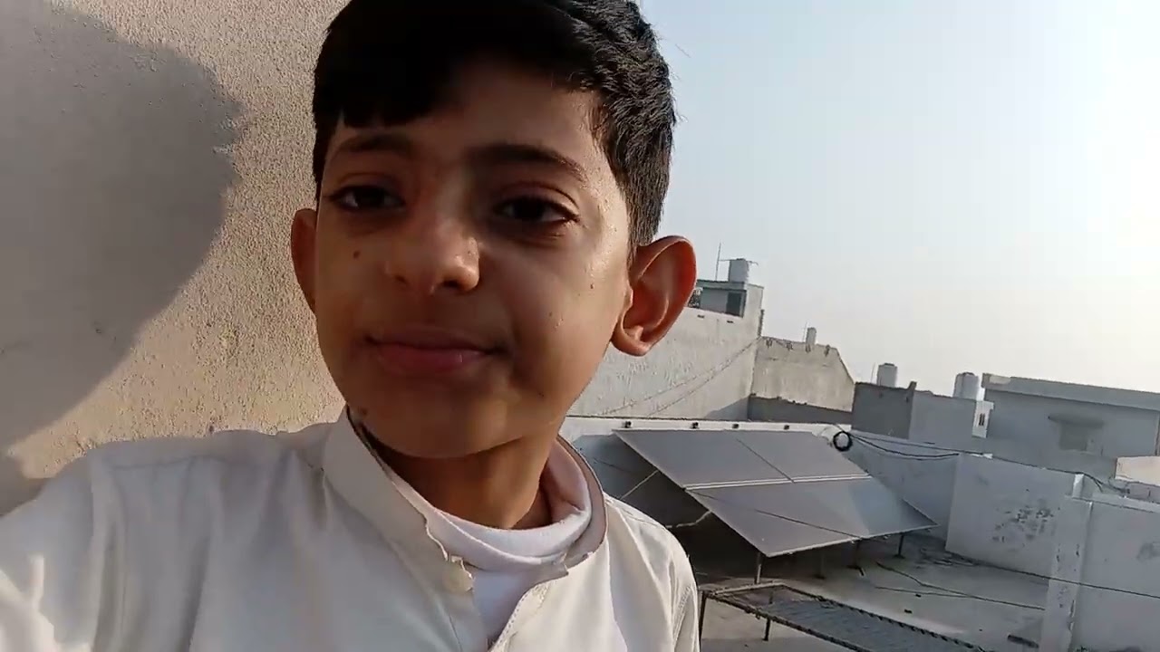 Aaj Main Ek challenge karunga what challenge hai Deewar ke upar chadhna hai ....