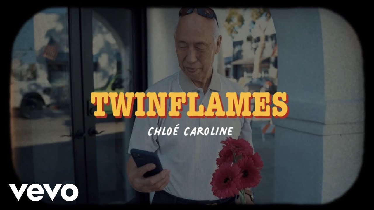 Chloé Caroline - TWINFLAMES (Lyric Video)