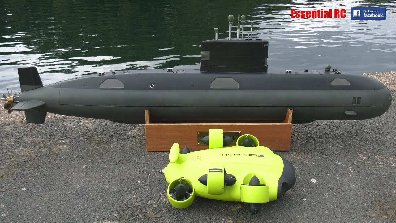 SUBMARINE HUNTER ! QYSEA FIFISH V6 Underwater 4K DRONE