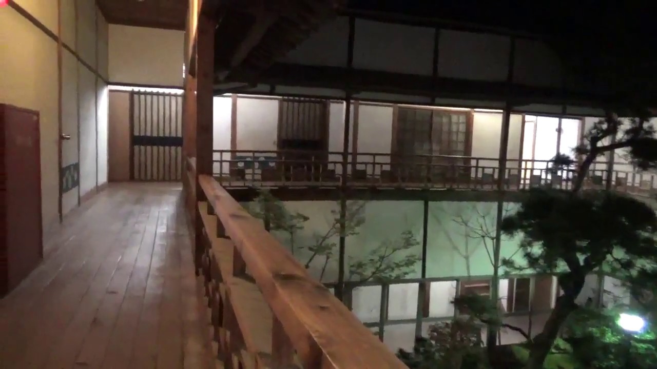 萩・昔、遊郭梅木～今、旅館芳和荘の夜