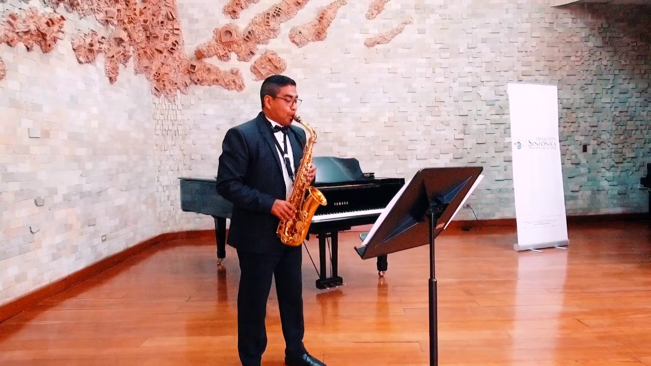 SAXOFONISTA ECUATORIANO / Edison Rolando Morocho Bedoya.