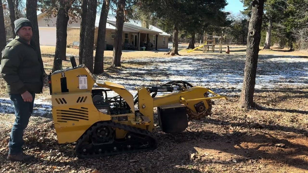 Using The Vermeer SC30TX Stump Grinder