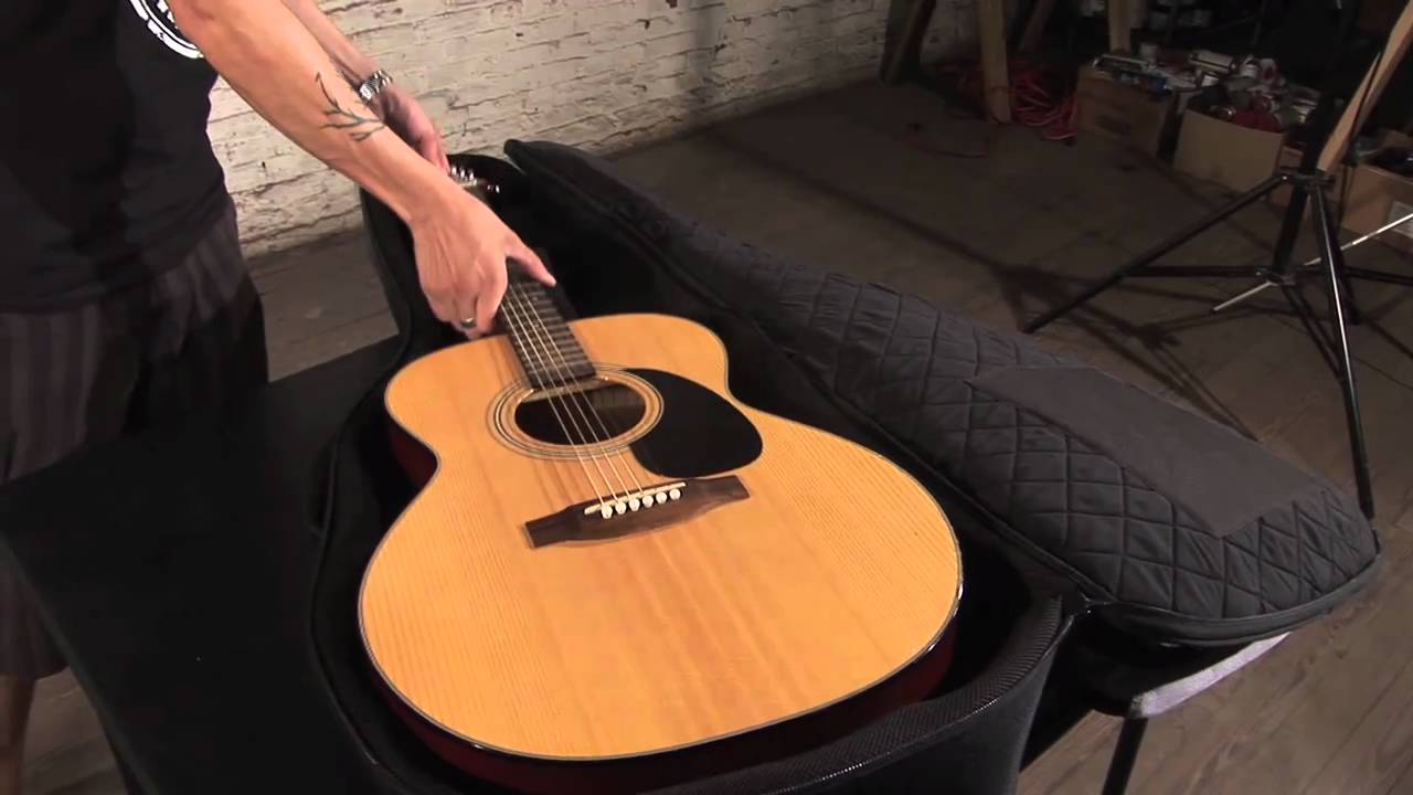Gator Case's Commander Series Premium Guitar Gig Bag