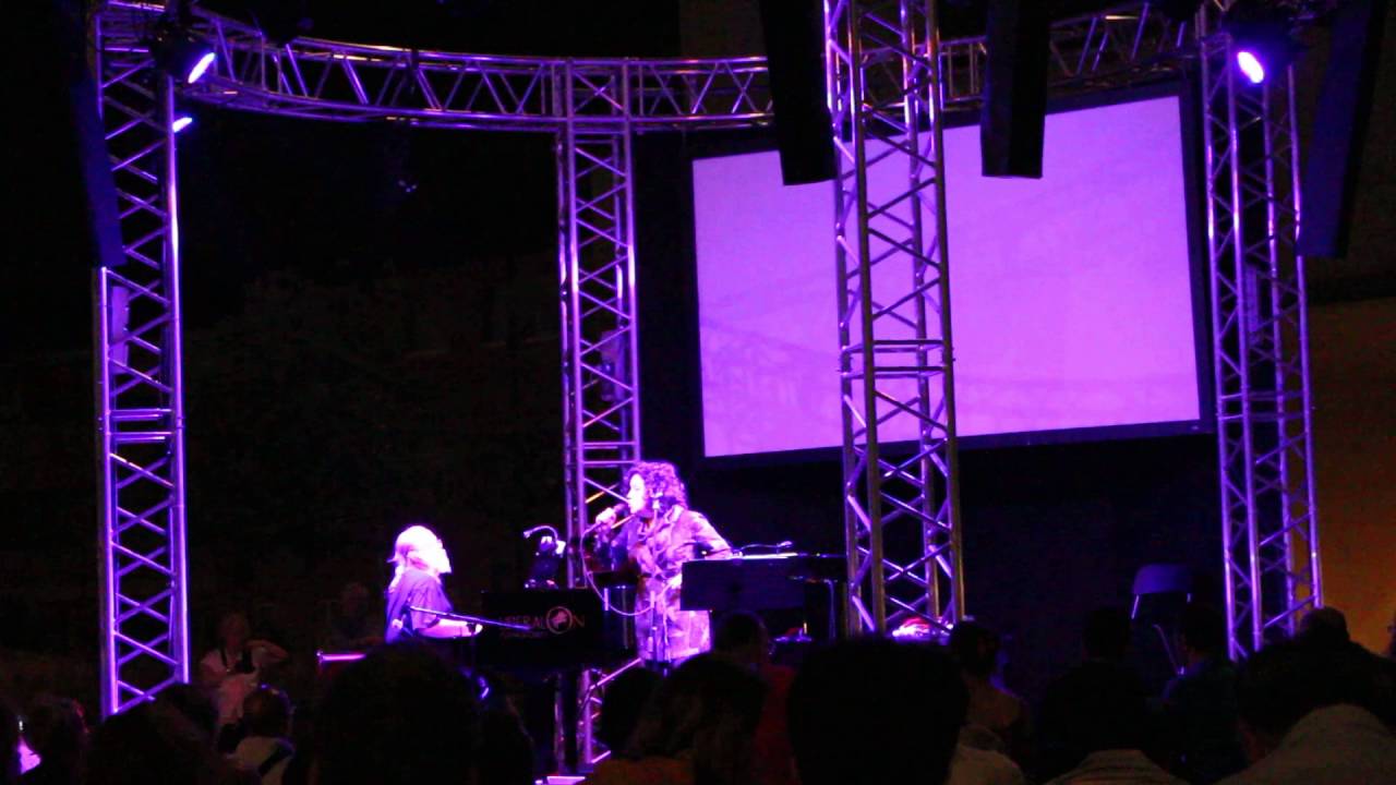 Vacanze romane - Antonella Ruggiero Live con Mark Harris