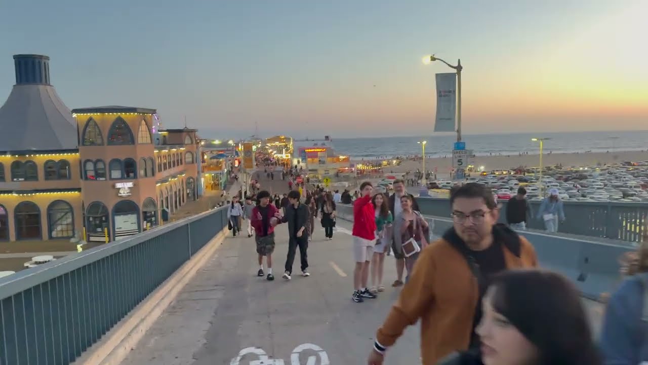 Santa Monica Pier at Night walking tour | Los Angeles